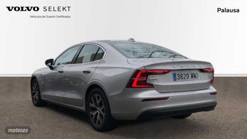 volvo s60 2023 / 38.569km. foto grande (3)