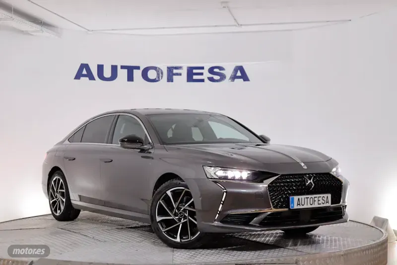 ds ds 9 2022 / 10.600km. foto grande (3)