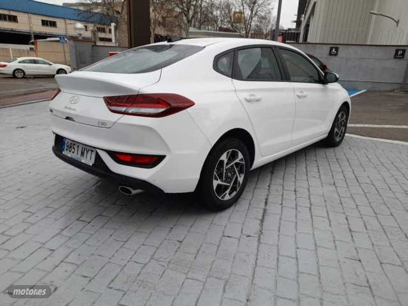hyundai i30 2025 / 235km. foto grande (3)