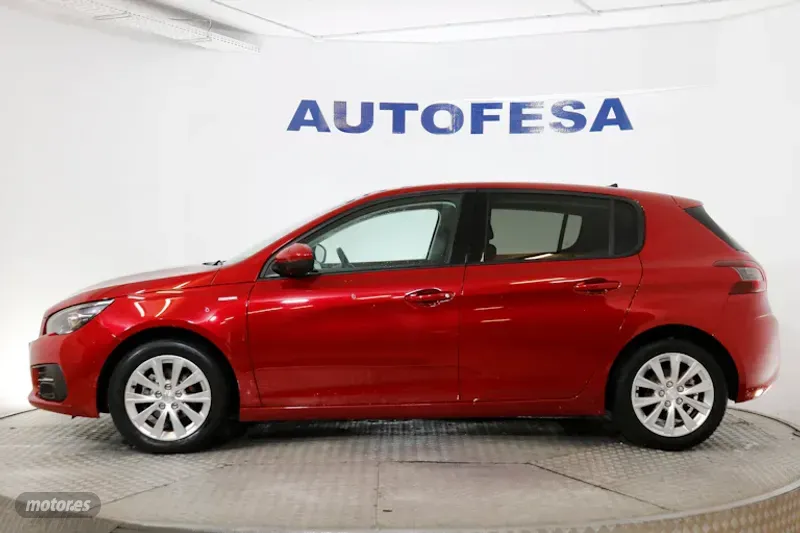 peugeot 308 2019 / 36.100km. foto grande (3)