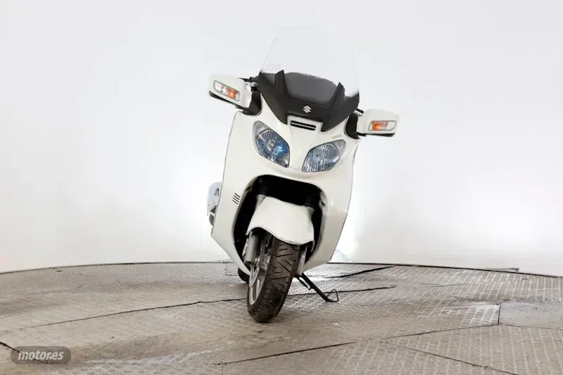 suzuki burgman 2013 / 35.267km. foto grande (2)