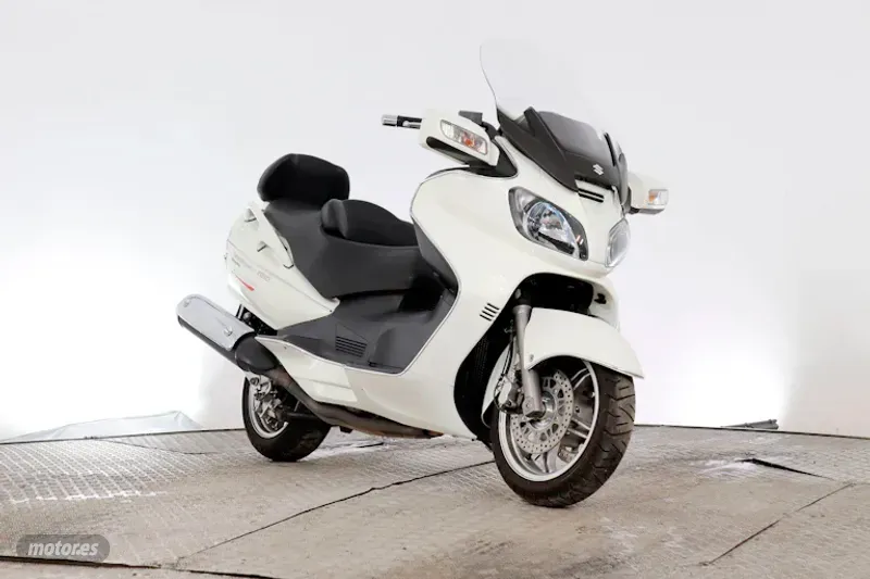 suzuki burgman 2013 / 35.267km. foto grande (3)
