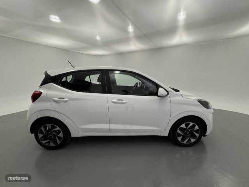 hyundai i10 2023 / 10.100km. foto grande (3)