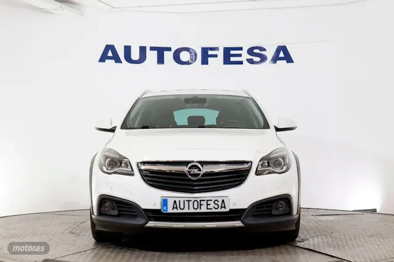 opel insignia 2016 / 102.476km. foto grande (2)