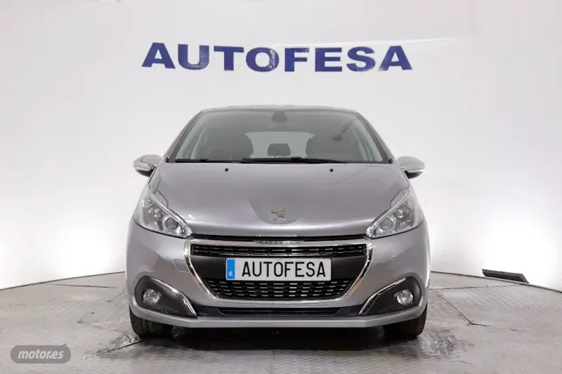 peugeot 208 2019 / 61.900km. foto grande (2)