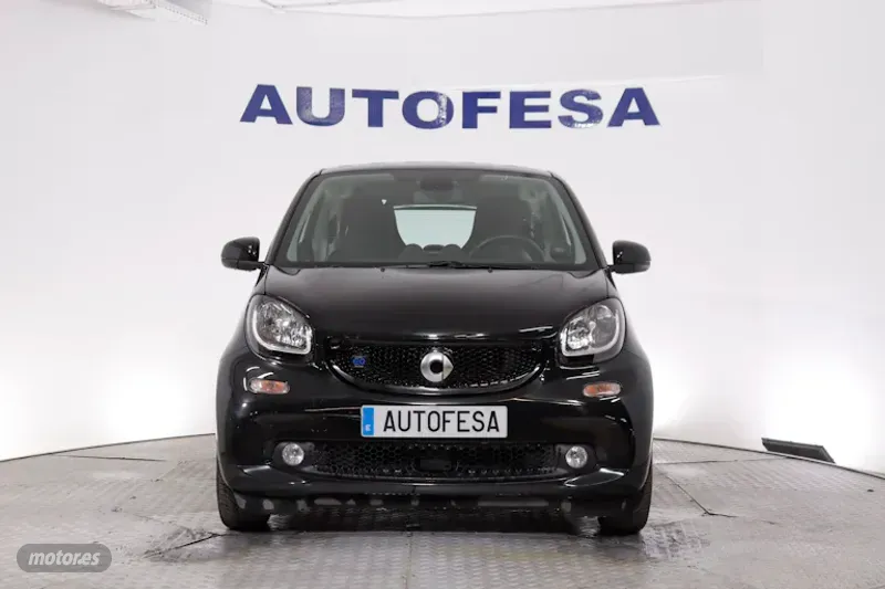 smart fortwo 2019 / 45.600km. foto grande (2)