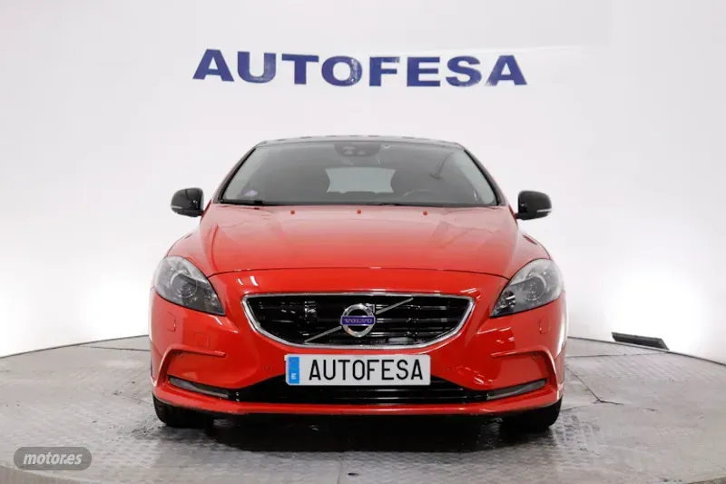 volvo v 40 2012 / 125.000km. foto grande (2)