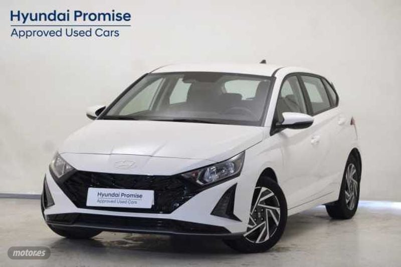 Hyundai i10 10 mpi 2020 matriculacion  de segunda mano - Hyundai i20 1.2 MPI Klass de 2024 con 7.266 Km por 17.490 EUR. en Tarragona