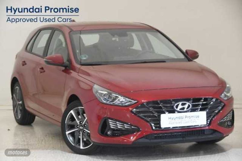 hyundai i30 1.5 dpi klass slx 110 de 2023 con 15.435 km por 17.900 eur. en lleida foto grande (2)