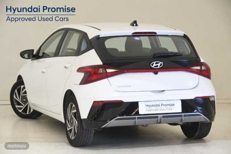 hyundai i20 1.0 tgdi klass 100 de 2024 con 15.444 km por 18.900 eur. en girona foto grande (3)