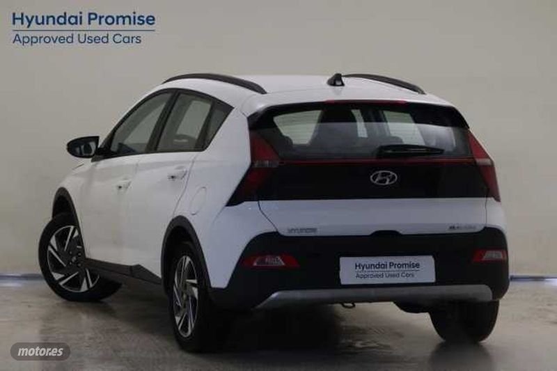 hyundai bayon 1.2 mpi maxx de 2024 con 9.426 km por 17.900 eur. en girona foto grande (3)