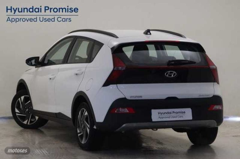 hyundai bayon 1.2 mpi maxx de 2024 con 12.006 km por 17.900 eur. en girona foto grande (3)