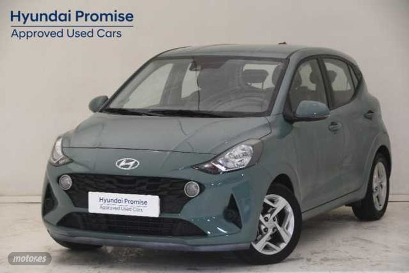 Hyundai i10 5 puertas  de segunda mano - Hyundai i10 1.0 MPI Klass de 2023 con 24.098 Km por 13.300 EUR. en Barcelona