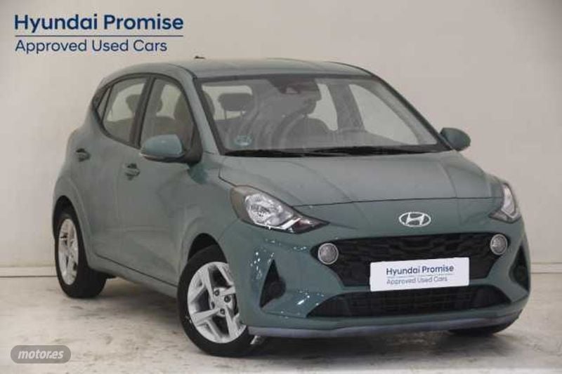 hyundai i10 1.0 mpi klass de 2023 con 24.098 km por 13.300 eur. en barcelona foto grande (2)