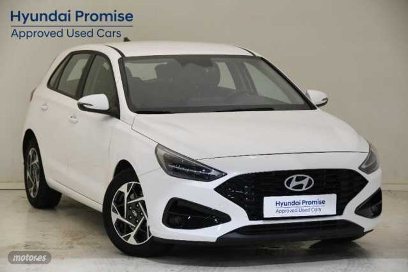 hyundai i30 1.0 tgdi klass 48v 100 de 2024 con 5.366 km por 23.400 eur. en baleares foto grande (2)