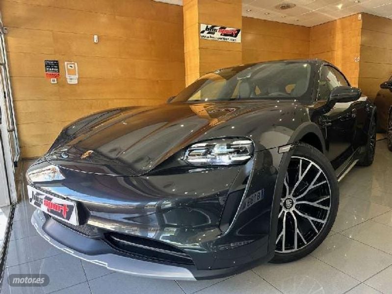 Foto porsche taycan 2024 / 2.800km.