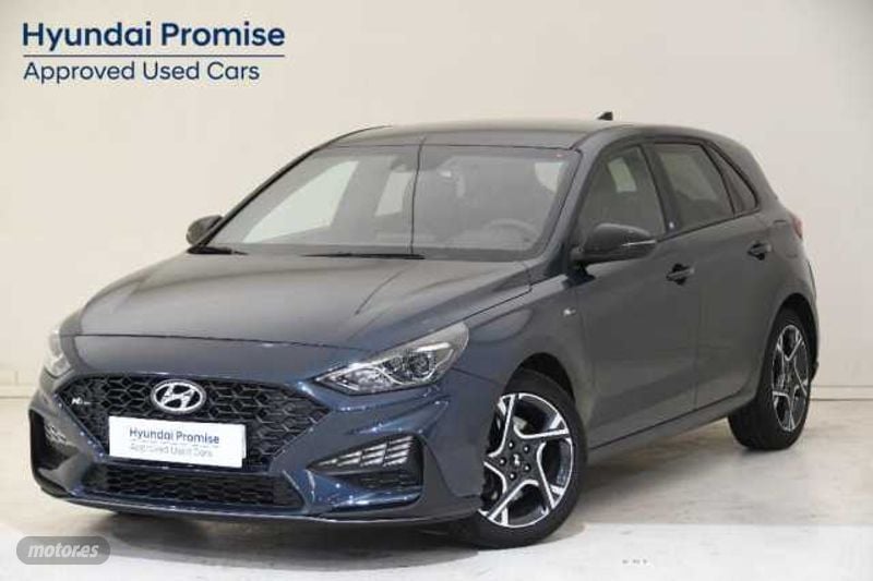 Hyundai i30 ordenador viaje  de segunda mano - Hyundai i30 1.0 TGDI N Line 30A 120 de 2024 con 25.872 Km por 20.500 EUR. en Girona