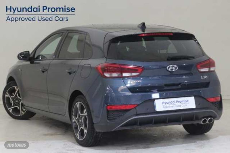 hyundai i30 1.0 tgdi n line 30a 120 de 2024 con 27.776 km por 20.500 eur. en girona foto grande (3)
