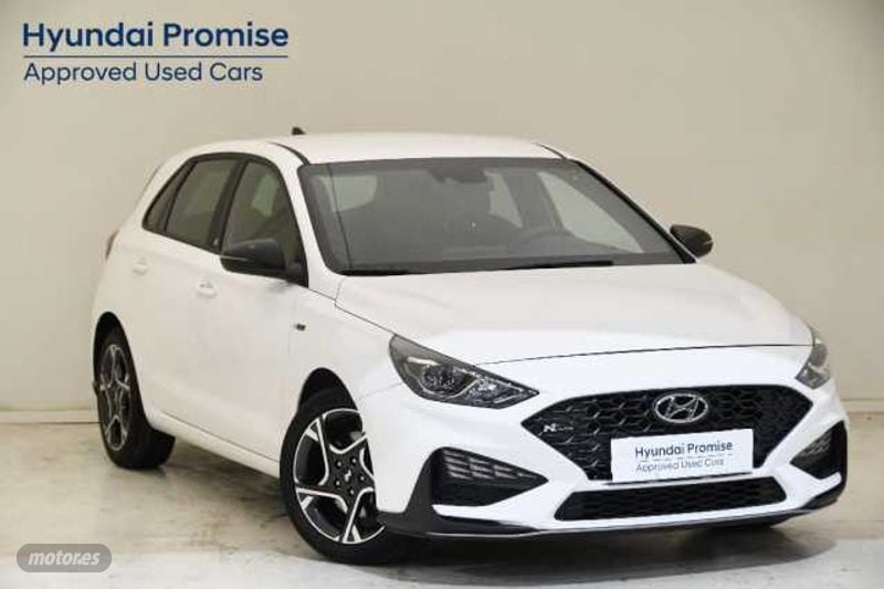 hyundai i30 1.0 tgdi n line 30a 120 de 2024 con 24.756 km por 20.500 eur. en girona foto grande (2)