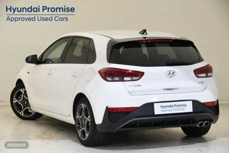 hyundai i30 1.0 tgdi n line 30a 120 de 2024 con 24.756 km por 20.500 eur. en girona foto grande (3)
