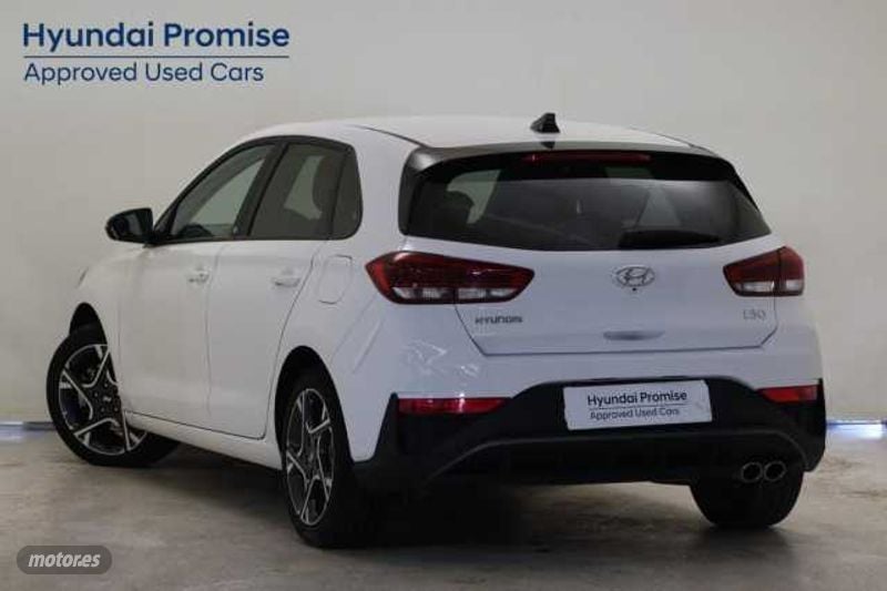 hyundai i30 1.0 tgdi n line 30a 120 de 2024 con 24.153 km por 20.500 eur. en girona foto grande (3)