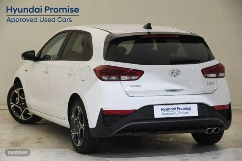 hyundai i30 1.0 tgdi n line 30a 120 de 2024 con 24.565 km por 20.500 eur. en girona foto grande (3)