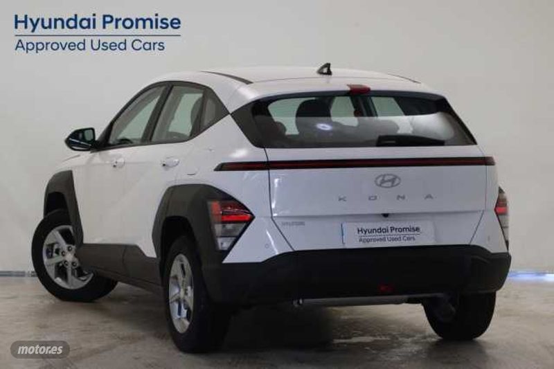 hyundai kona 1.0 tgdi maxx 4x2 de 2024 con 4.619 km por 24.490 eur. en cadiz foto grande (3)
