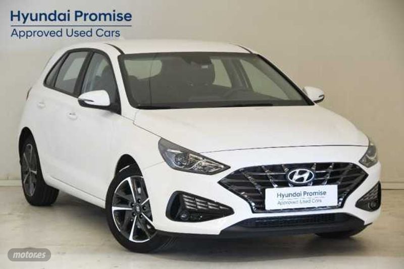hyundai i30 1.5 dpi klass slx 110 de 2024 con 11.978 km por 19.500 eur. en zaragoza foto grande (2)