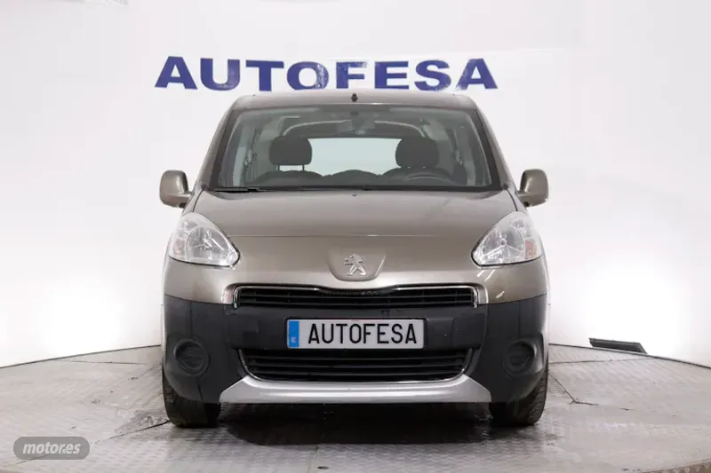 peugeot partner 2015 / 141.400km. foto grande (2)
