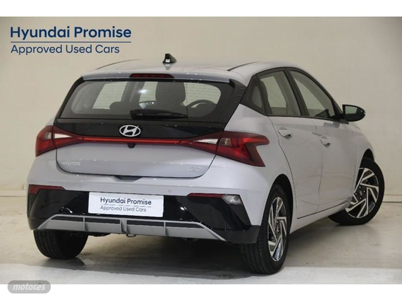 hyundai i20 2024 / 17.631km. foto grande (3)
