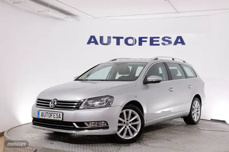 Foto volkswagen passat 2012 / 106.100km.