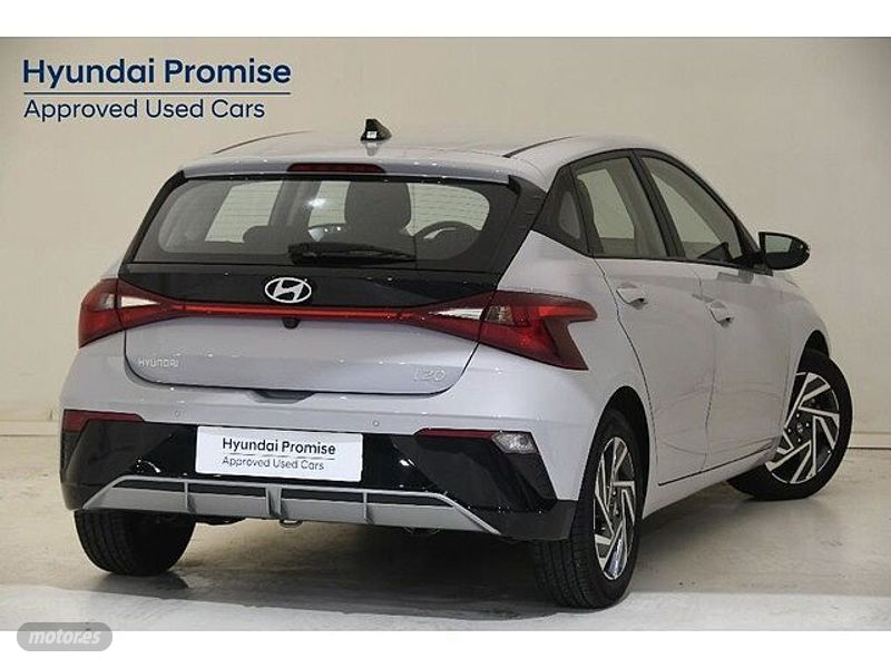 hyundai i20 2024 / 17.631km. foto grande (3)