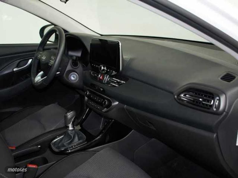 hyundai i30 2024 / 10.700km. foto grande (3)