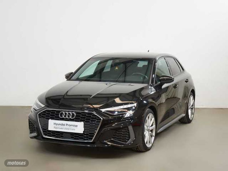 Audi a3 gris 5 plazas 5 puertas  de segunda mano - Audi A3 A3 Sportback 30TDI Genuine de 2021 con 50.780 Km por 25.990 EUR. en Cadiz
