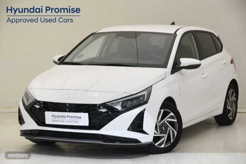 Hyundai i20 7266 km  de segunda mano - Hyundai i20 1.0 TGDI Klass 100 de 2024 con 11.844 Km por 19.290 EUR. en Madrid