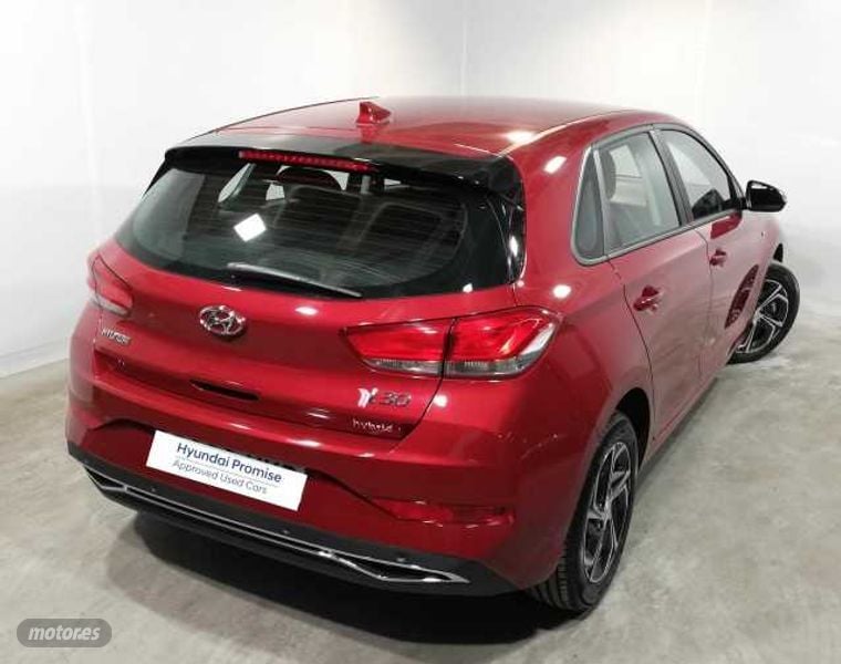 hyundai i30 1.0 tgdi klass lr 48v 120 de 2023 con 14.093 km por 19.390 eur. en madrid foto grande (2)
