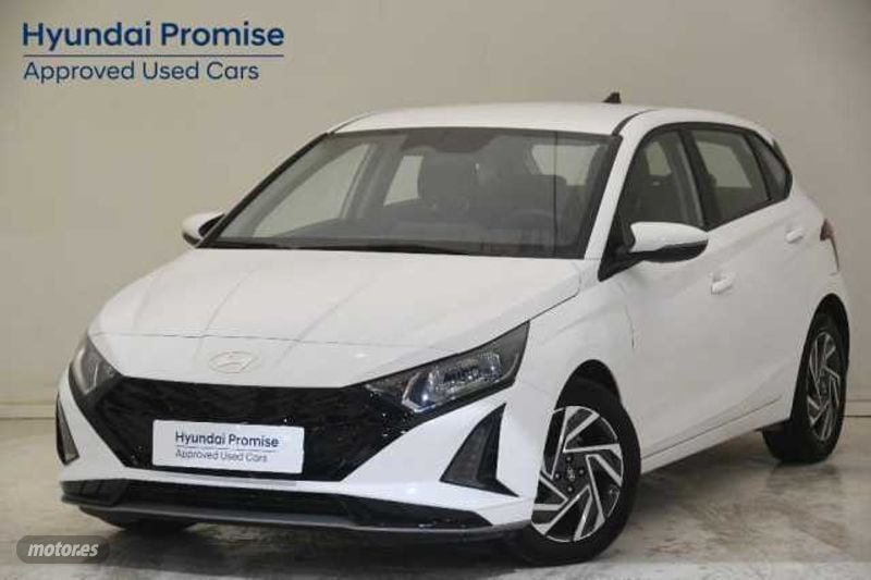 Hyundai i20 7266 km  de segunda mano - Hyundai i20 1.0 TGDI Klass 100 de 2024 con 13.501 Km por 17.490 EUR. en Madrid
