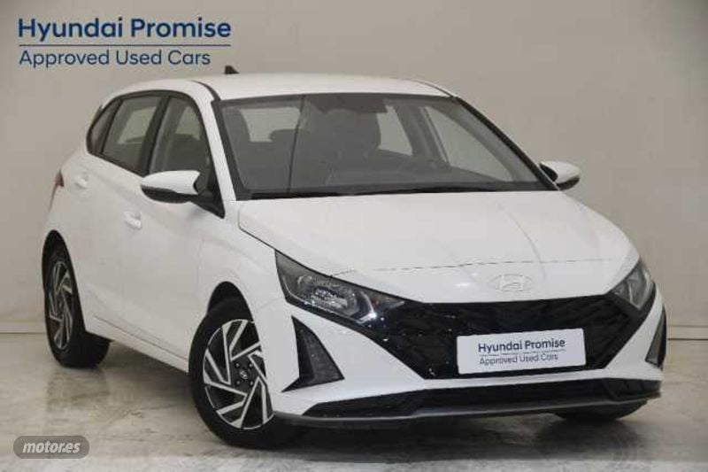 hyundai i20 1.0 tgdi klass 100 de 2024 con 13.501 km por 17.490 eur. en madrid foto grande (2)