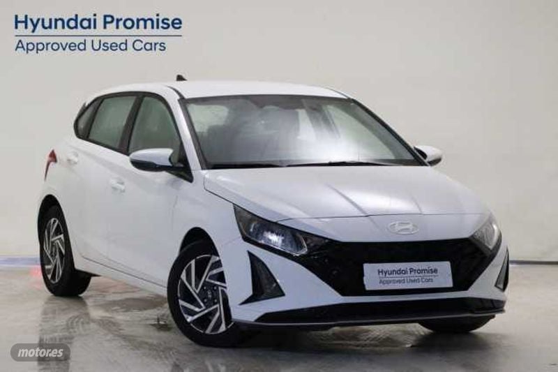 hyundai i20 1.0 tgdi klass 100 de 2024 con 12.794 km por 17.490 eur. en madrid foto grande (2)