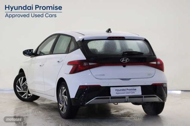 hyundai i20 1.0 tgdi klass 100 de 2024 con 12.794 km por 17.490 eur. en madrid foto grande (3)