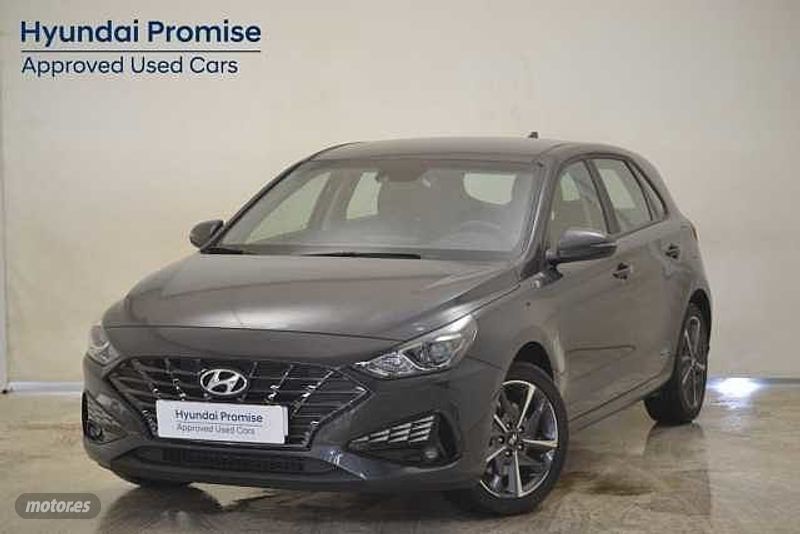 Hyundai ix35 frontera  de segunda mano - Hyundai i30 1.5 DPI Klass SLX 110 de 2024 con 11.286 Km por 20.990 EUR. en Pontevedra
