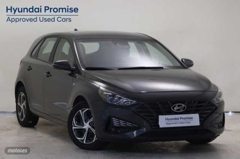 hyundai i30 1.0 tgdi klass lr 48v 120 de 2024 con 16.256 km por 21.500 eur. en madrid foto grande (2)