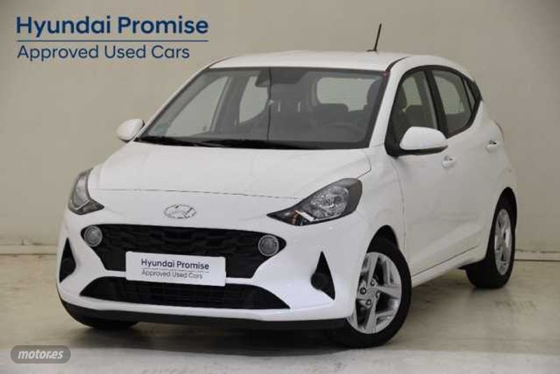 Hyundai i10 13038 km  de segunda mano - Hyundai i10 1.0 MPI Klass de 2024 con 8.272 Km por 13.490 EUR. en Madrid