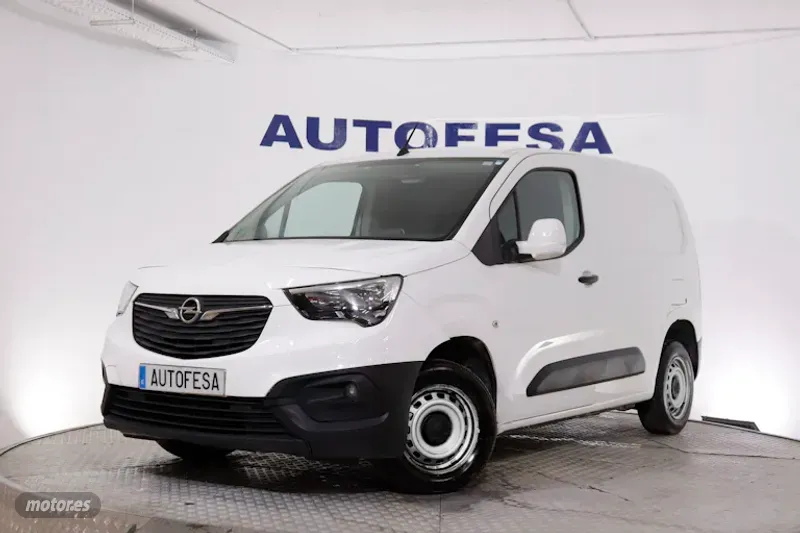 Foto opel combo 2021 / 125.568km.