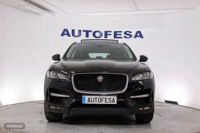 jaguar f-pace 2019 / 96.300km. foto grande (2)