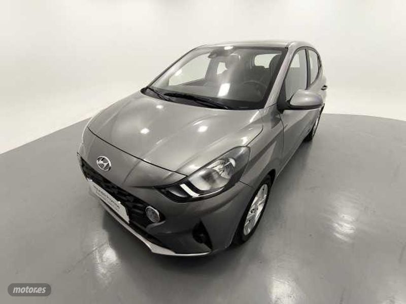 Hyundai i30 bolsillo trasero  de segunda mano - Hyundai i10 1.0 MPI Klass Aut. de 2022 con 21.850 Km por 14.200 EUR. en Barcelona
