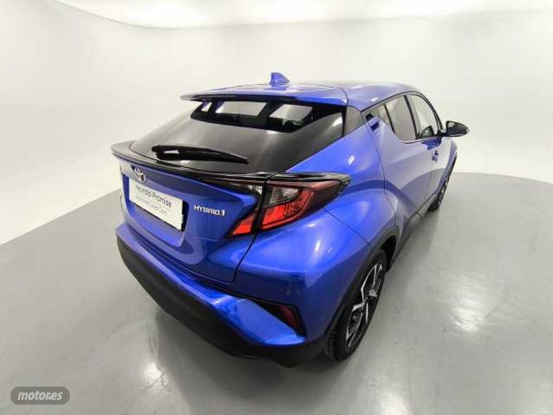 toyota c-hr c-hr 125h advance de 2021 con 56.200 km por 21.900 eur. en barcelona foto grande (2)