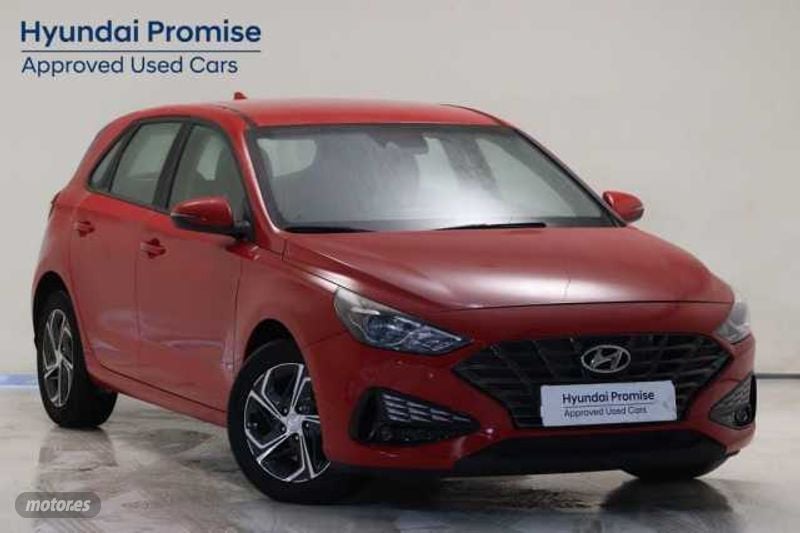 hyundai i30 1.0 tgdi klass lr 48v 120 de 2024 con 9.484 km por 21.990 eur. en pontevedra foto grande (2)