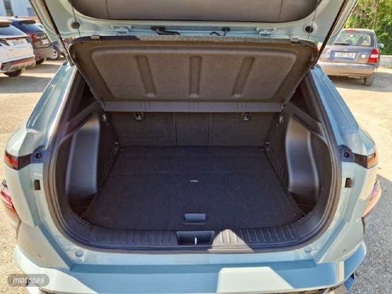 hyundai kona 1.6 tgdi nline 4x4 dt de 2025 con 990 km por 27.000 eur. en huelva foto grande (2)