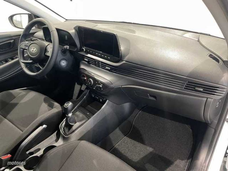 hyundai bayon 1.2 mpi klass de 2025 con 15 km por 19.900 eur. en barcelona foto grande (3)